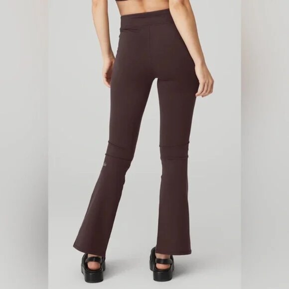 ALO Yoga Air brush high waist 7/8 flutter legging, raisin, XXS, NW)T - Picture 2 of 8